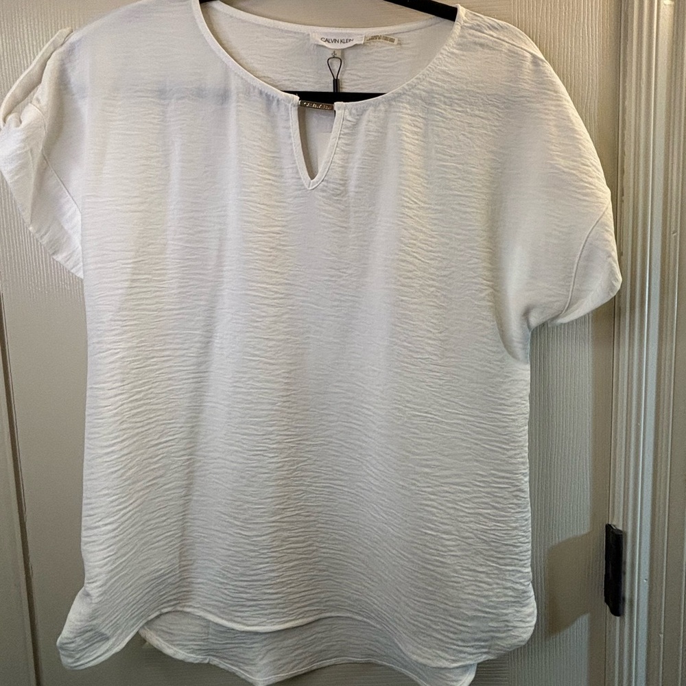 Calvin Klien Blouse ( NEW!!)